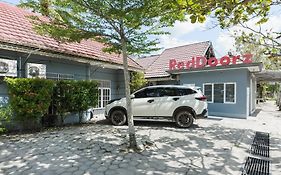 RedDoorz near Universitas Palangkaraya